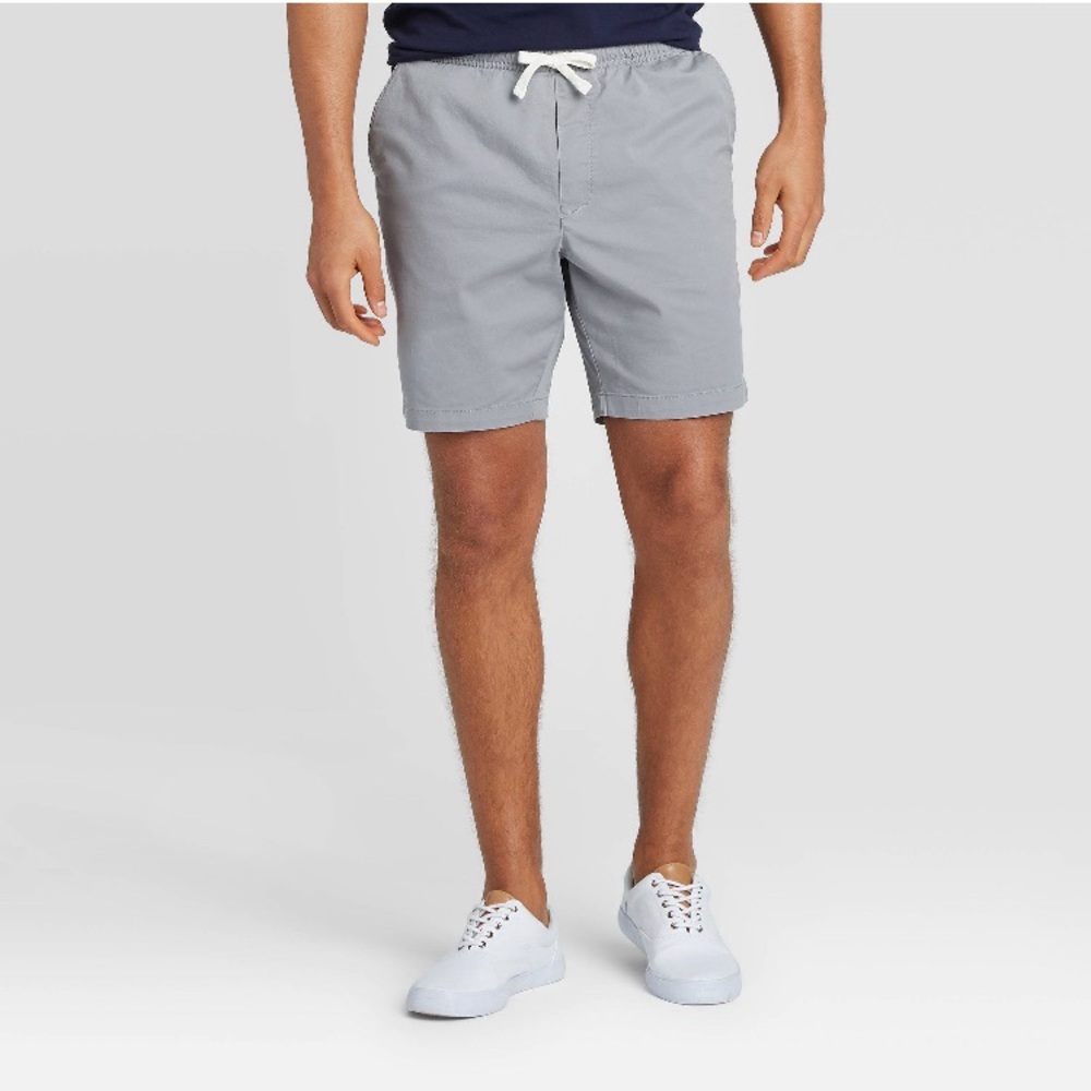 NWT Men’s gray pull-on shorts, size Small